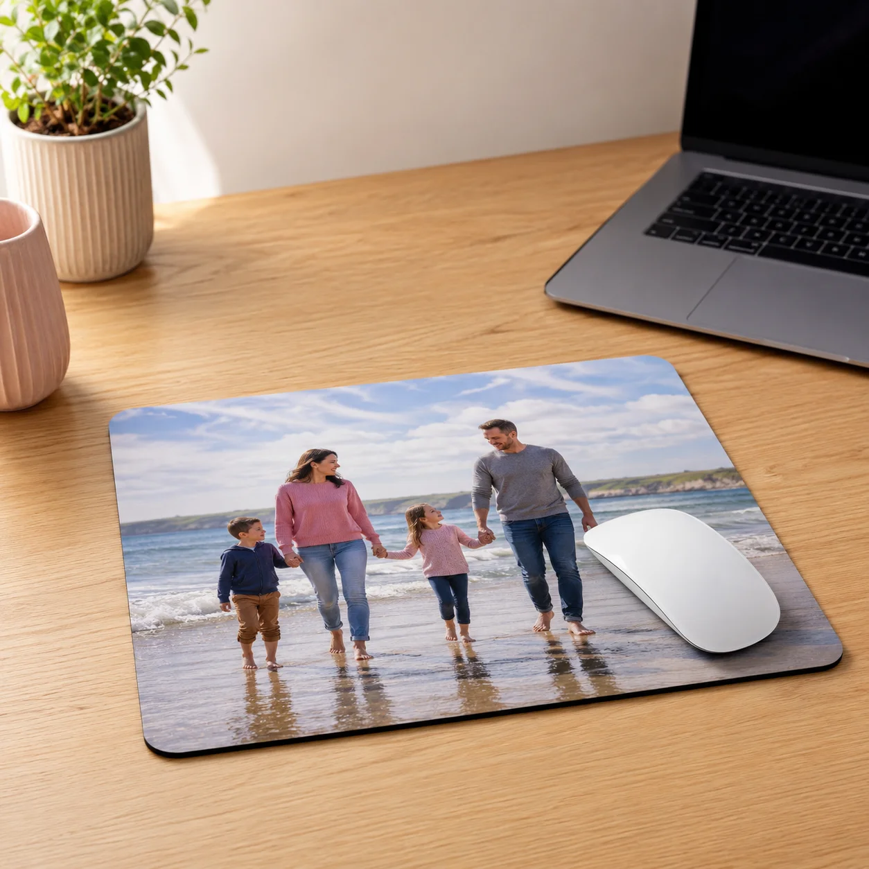 Smooth printed surface of a personalised photo mouse mat
